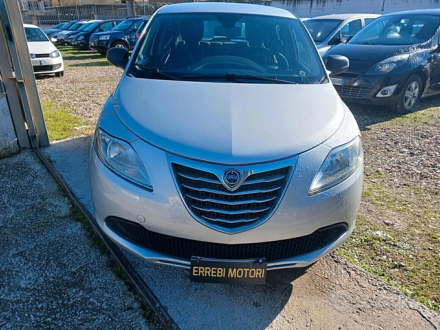 Lancia Ypsilon 2013 photo 2