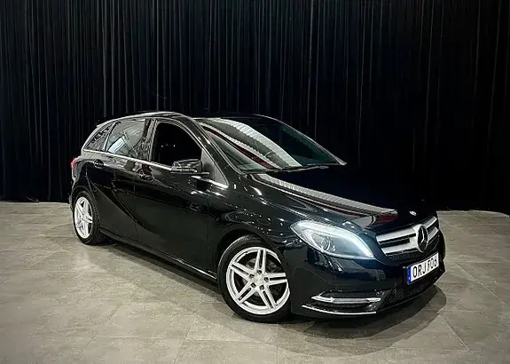 Mercedes-Benz B 180 2014 photo 3