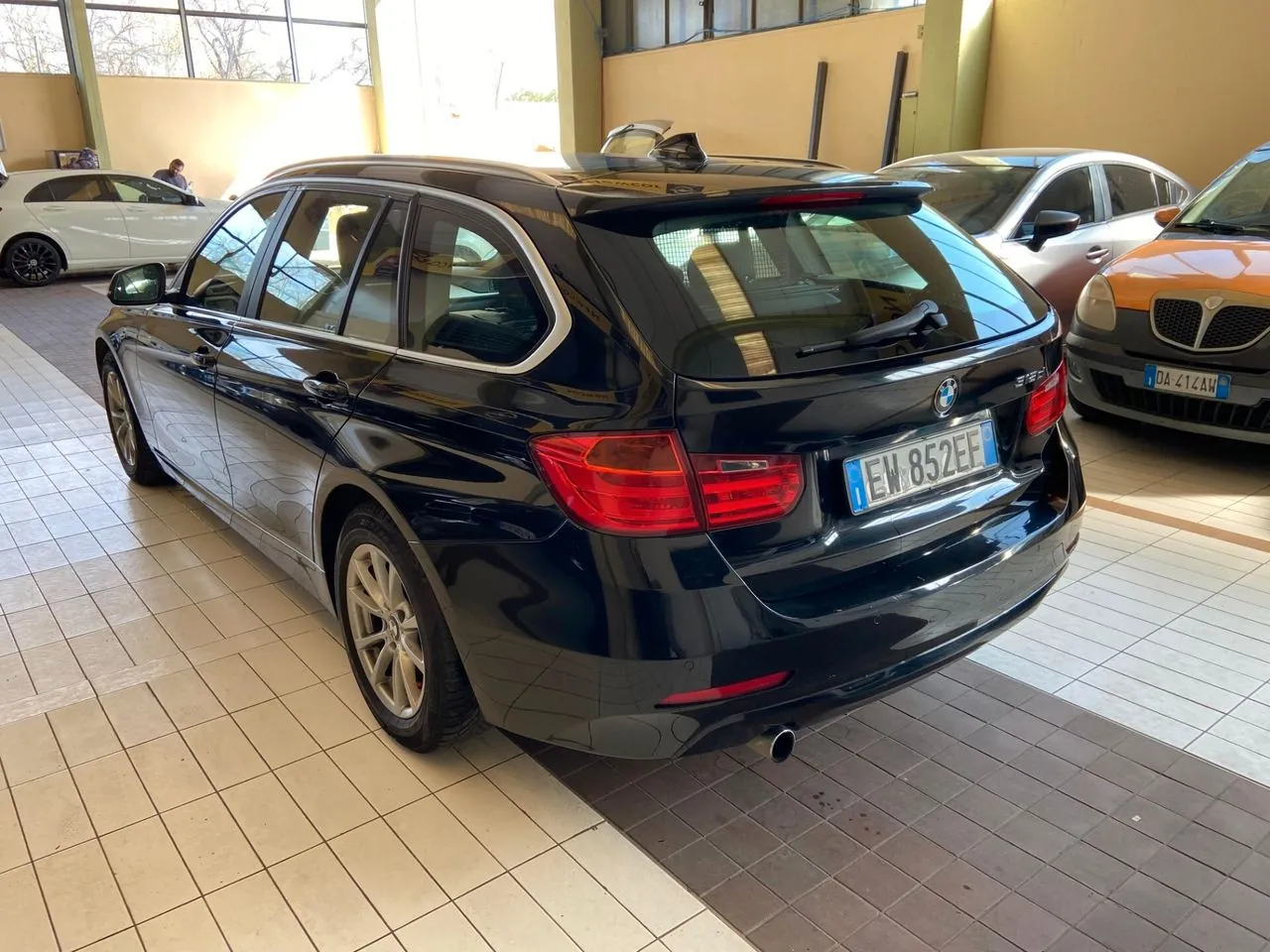 BMW 318 2014 photo 4