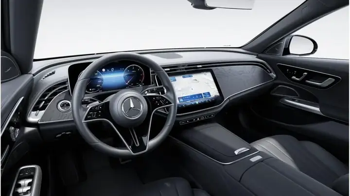 Mercedes-Benz E-Class photo 5