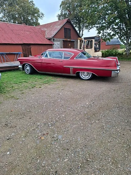 Cadillac Series 62