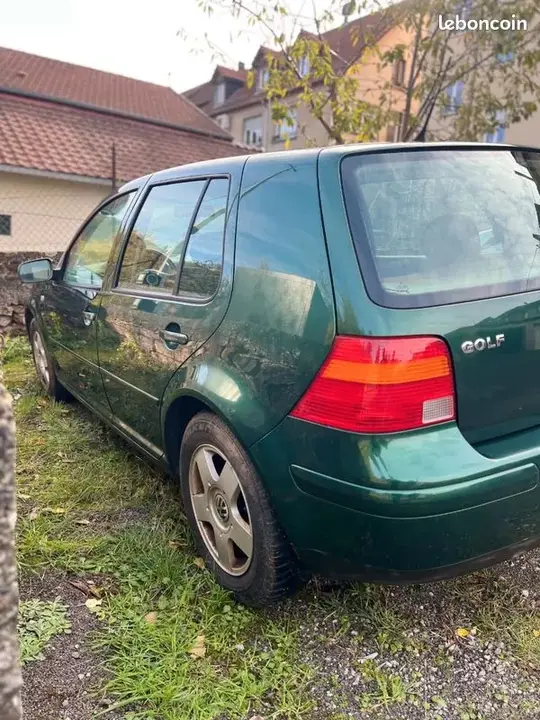 Volkswagen Golf