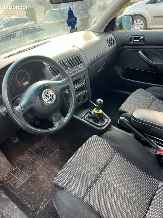 Volkswagen Golf 2002 photo 3