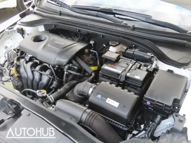 Hyundai Avante 2016 photo 5