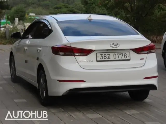 Hyundai Avante 2016 photo 4