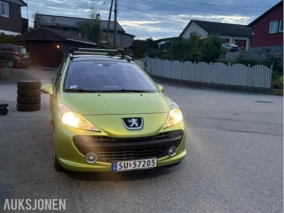 Peugeot 207 2008 photo 3