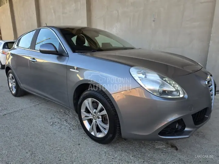 Alfa Romeo Giulietta 2011 photo 3