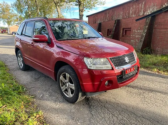 Suzuki Grand Vitara 2010 photo 2