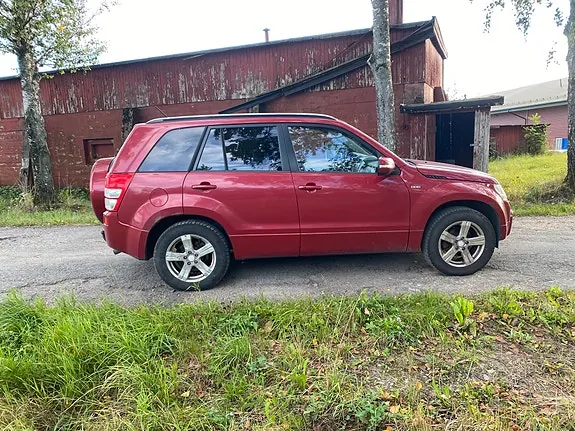 Suzuki Grand Vitara 2010 photo 5