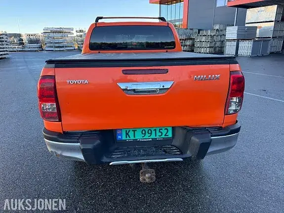Toyota Hilux