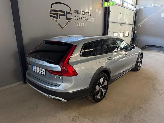 Volvo V90 Cross Country 2019 photo 3