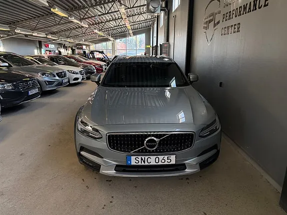 Volvo V90 Cross Country 2019 photo 4