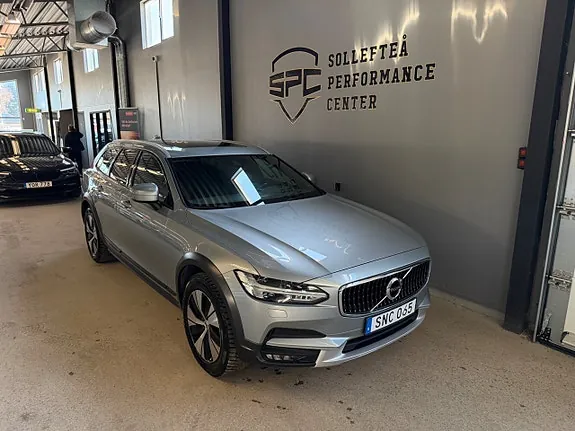 Volvo V90 Cross Country