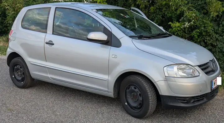 Volkswagen Fox 2011 photo 2