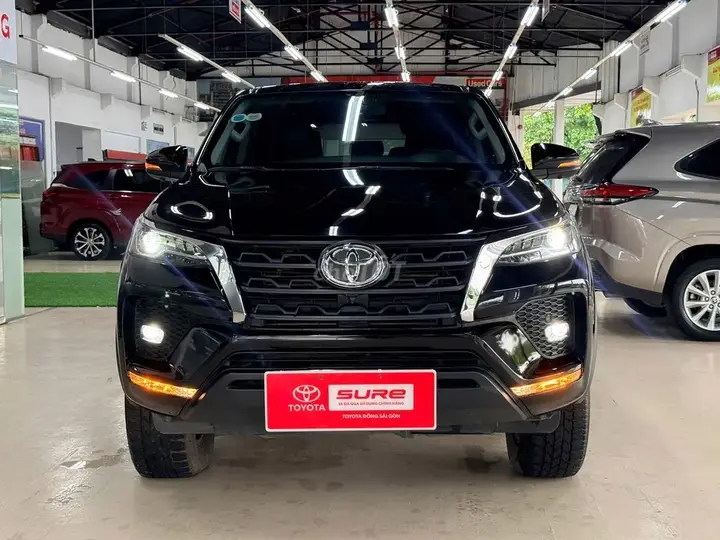 Toyota Fortuner 2024 photo 2