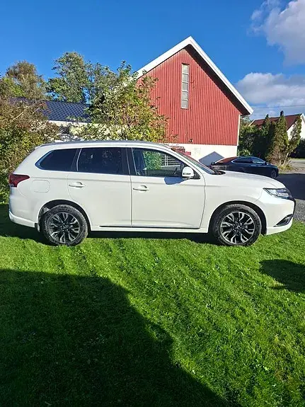 Mitsubishi Outlander 2016 photo 3