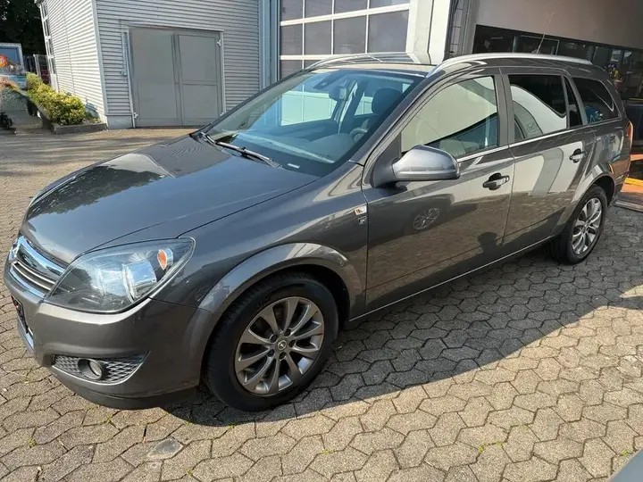 Opel Astra Caravan