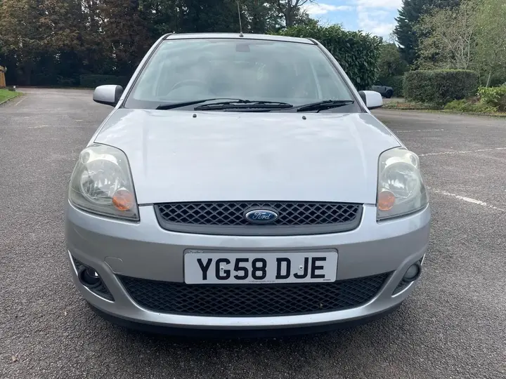 Ford Fiesta 2008 photo 3