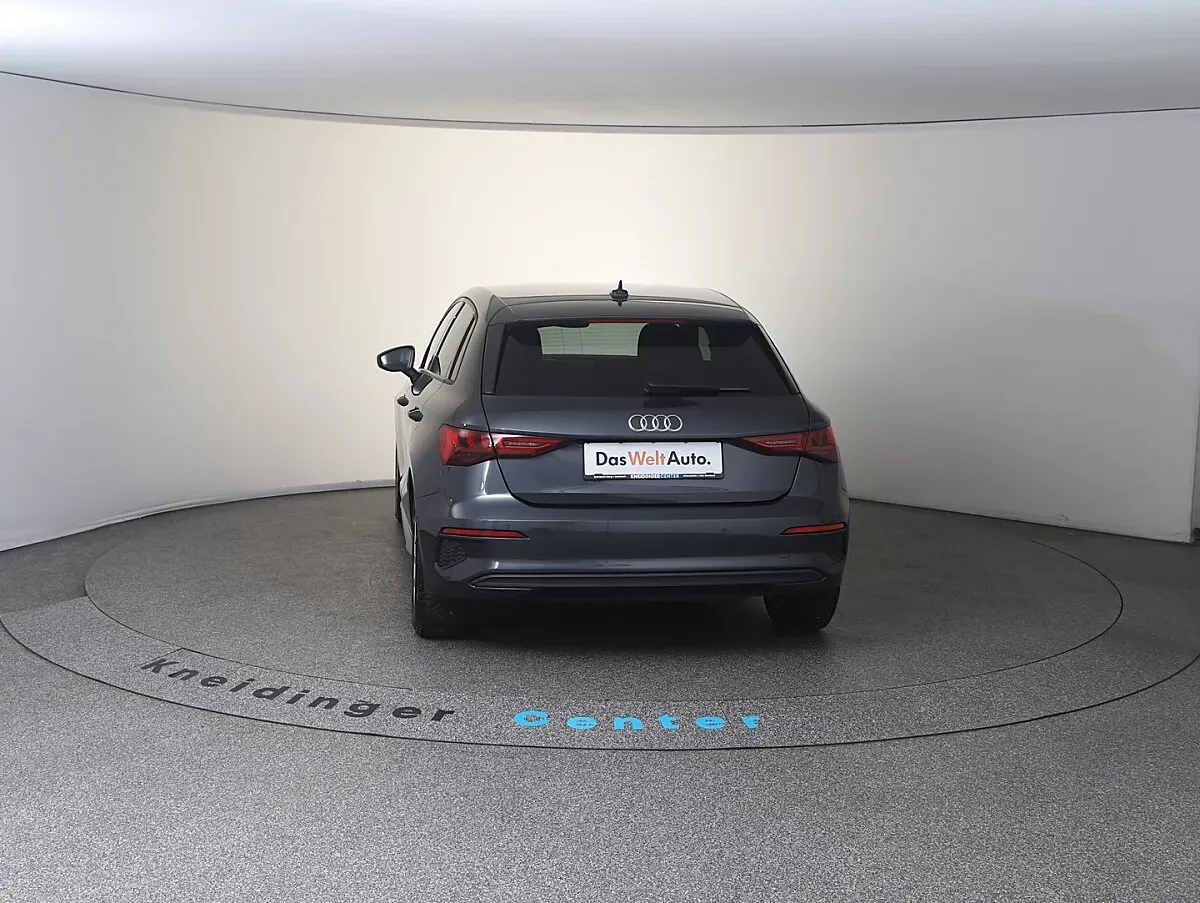 Audi A3 2022 photo 3