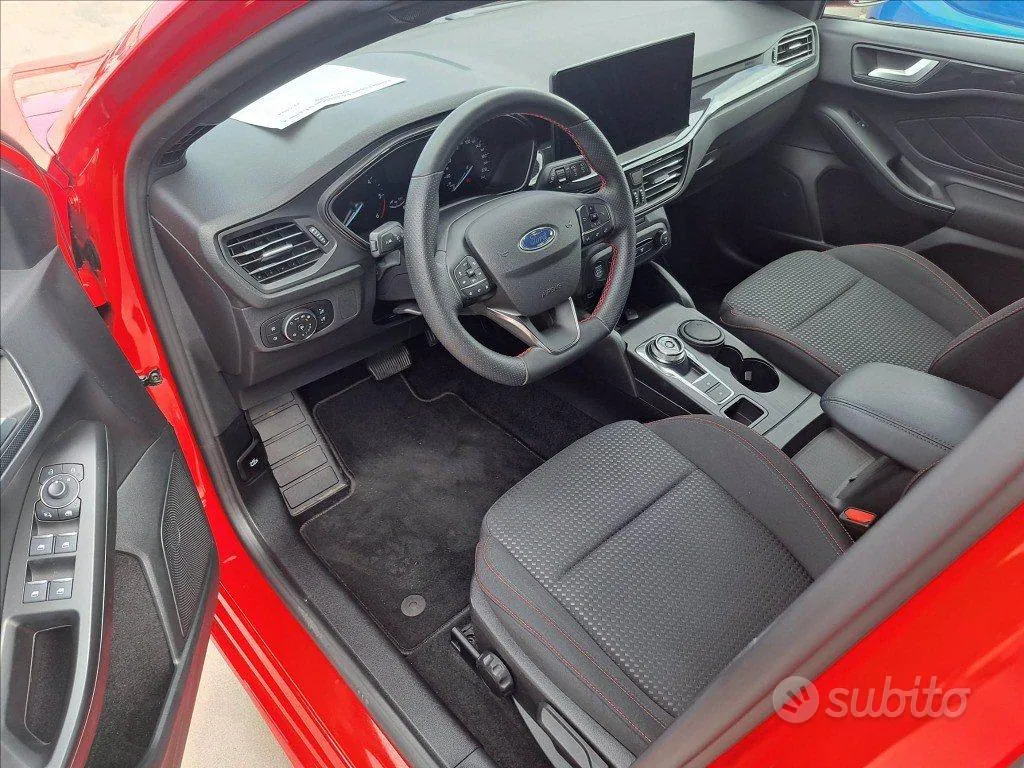 Ford Focus 2024 photo 4
