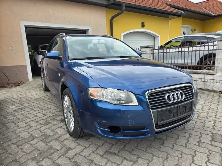 Audi A4 2005 photo 2