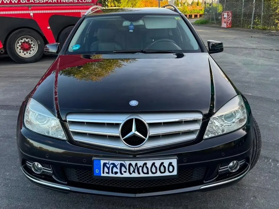 Mercedes-Benz C180