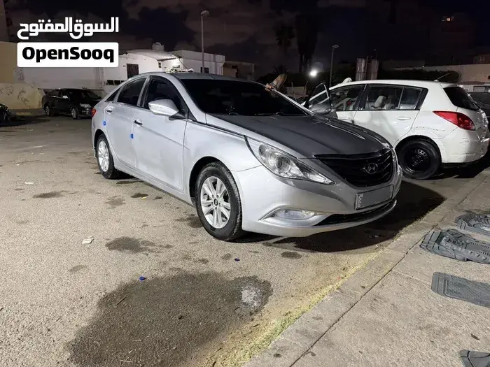 Hyundai Sonata 2012 photo 2
