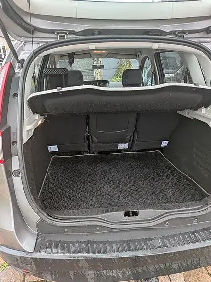 Renault Scenic Iii 2011 photo 4