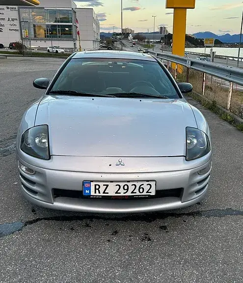 Mitsubishi Eclipse 2002 photo 3