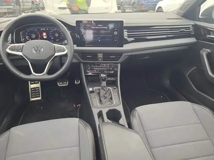 Volkswagen Jetta 2025 photo 2