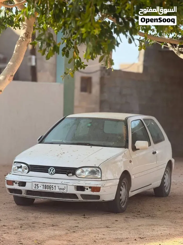 Volkswagen Golf 1998 photo 2