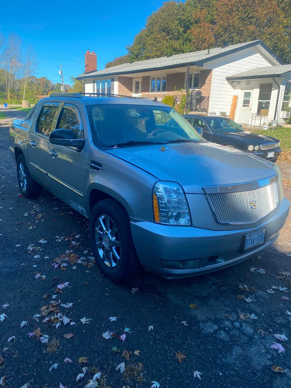 Cadillac Escalade 2010 photo 2