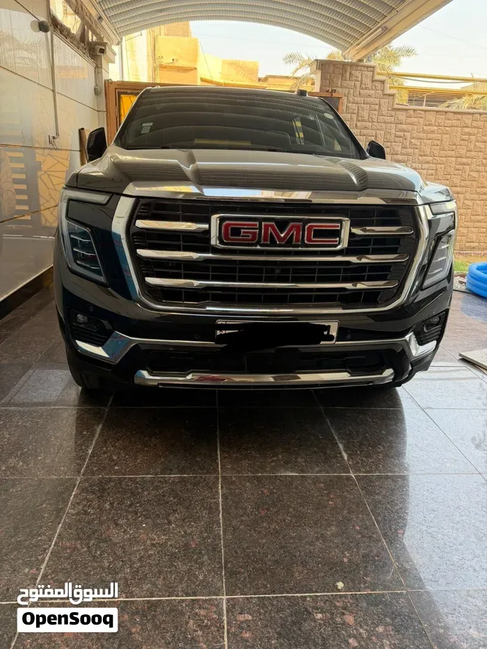 GMC Yukon 2025 photo 2