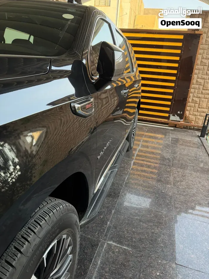 GMC Yukon 2025 photo 3