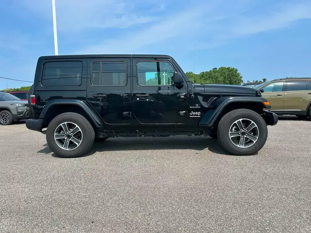 Jeep Wrangler 2023 photo 4