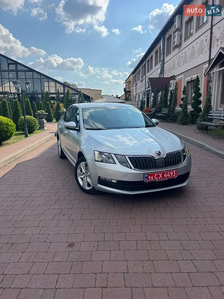 Skoda Octavia 2019 photo 2