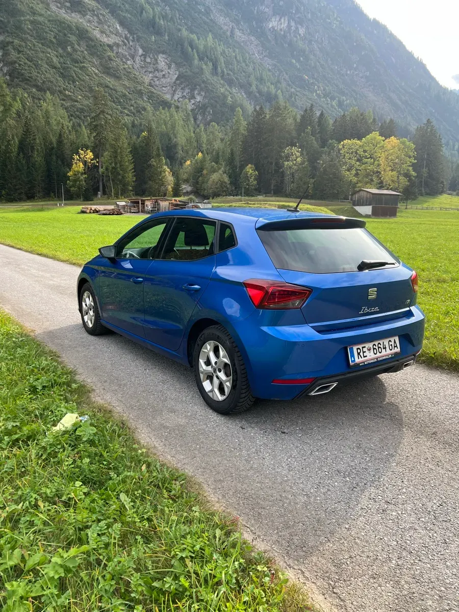 Seat Ibiza 2023 photo 3