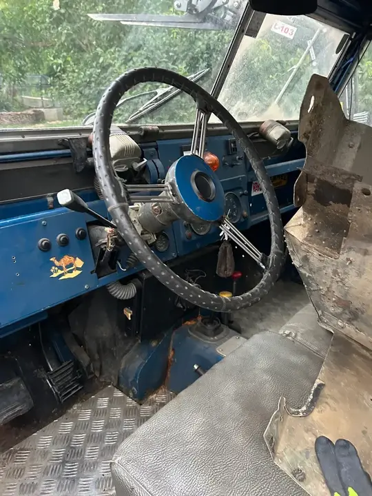 Land Rover Defender 1965 photo 2