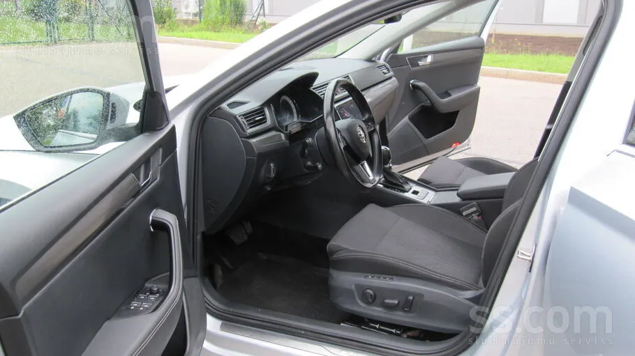 Skoda Superb 2020 photo 2
