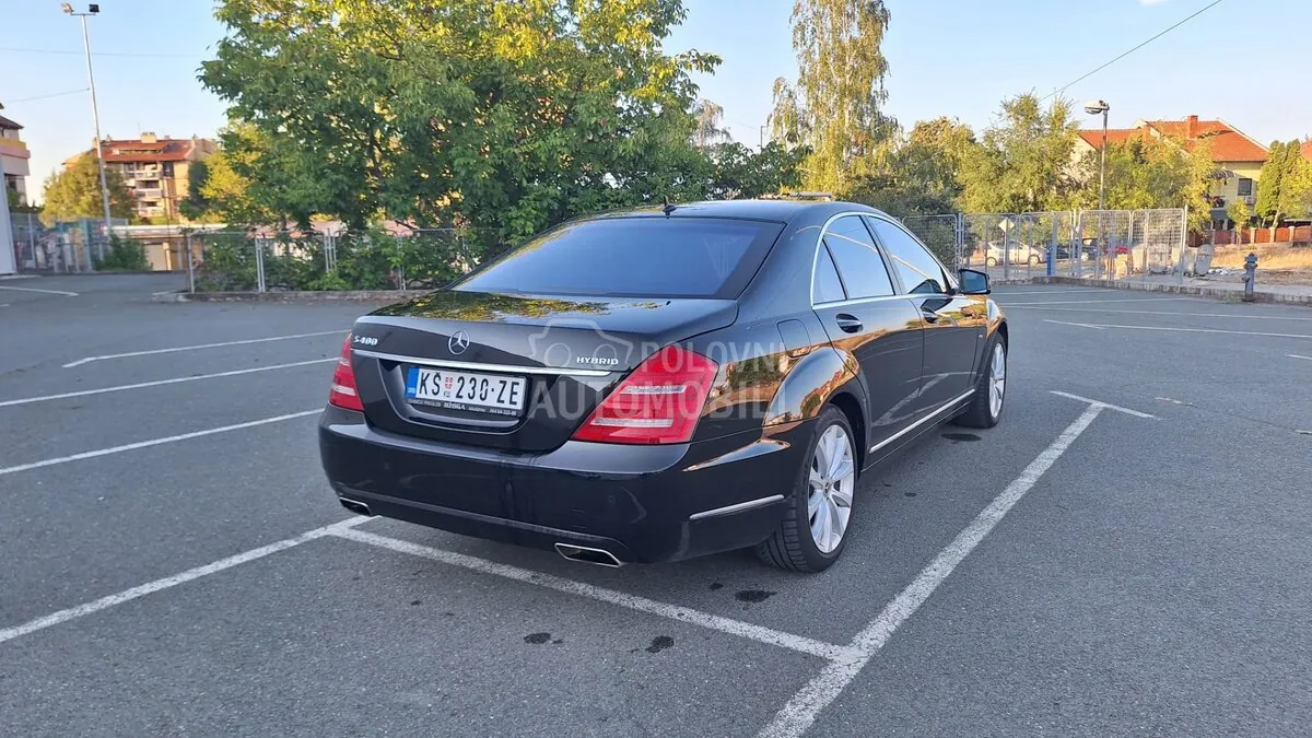 Mercedes-Benz S 400 2009 photo 4