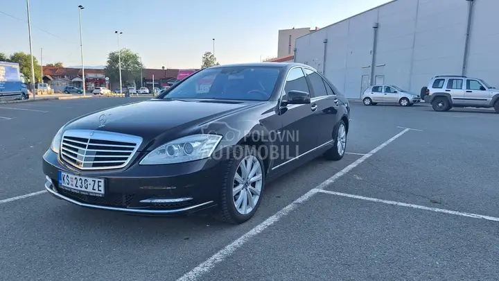 Mercedes-Benz S 400