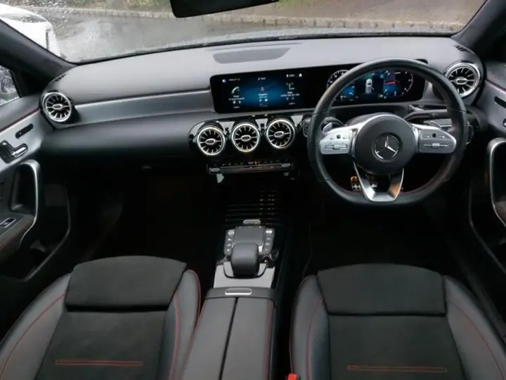 Mercedes-Benz A-Class 2020 photo 3