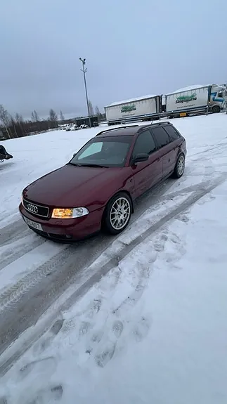 Audi A4 1999 photo 3