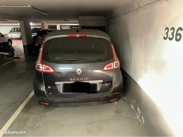 Renault Scenic 2010 photo 3