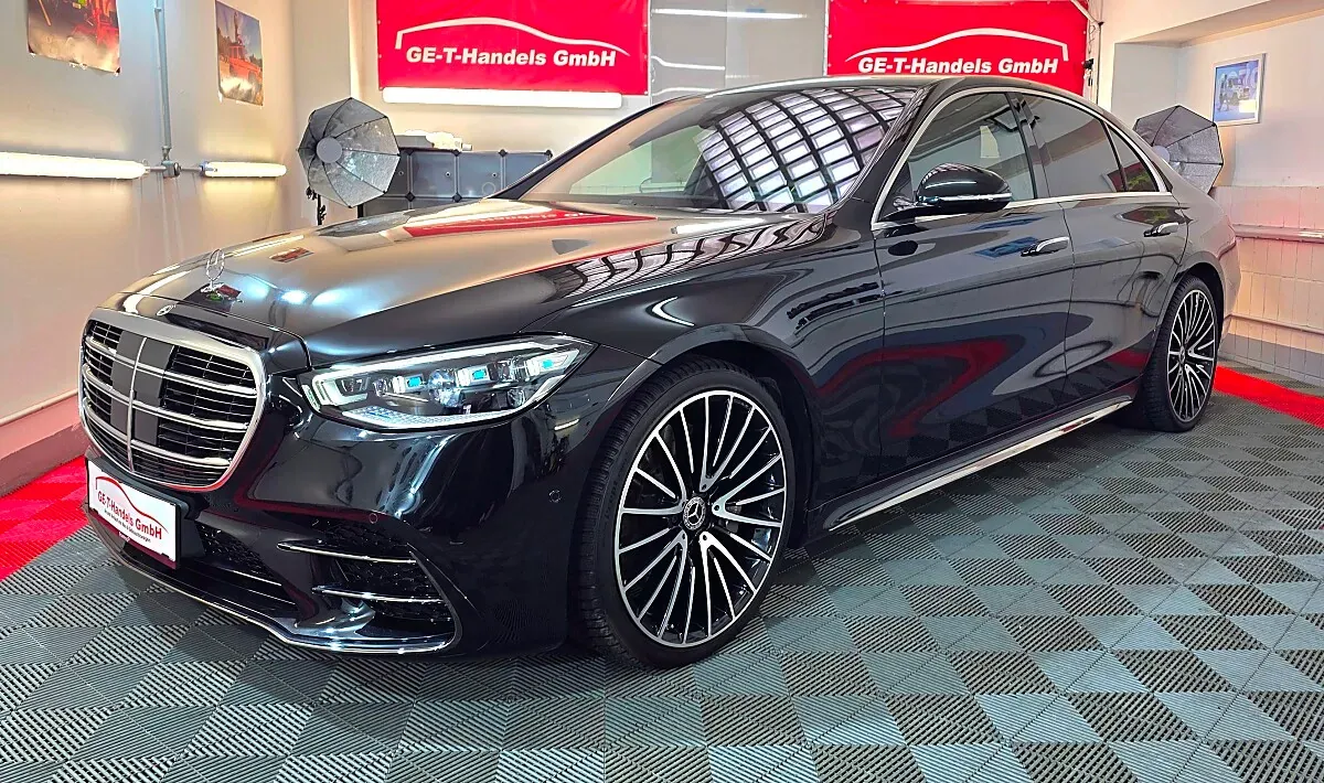 Mercedes-Benz S-Class 2025 photo 3
