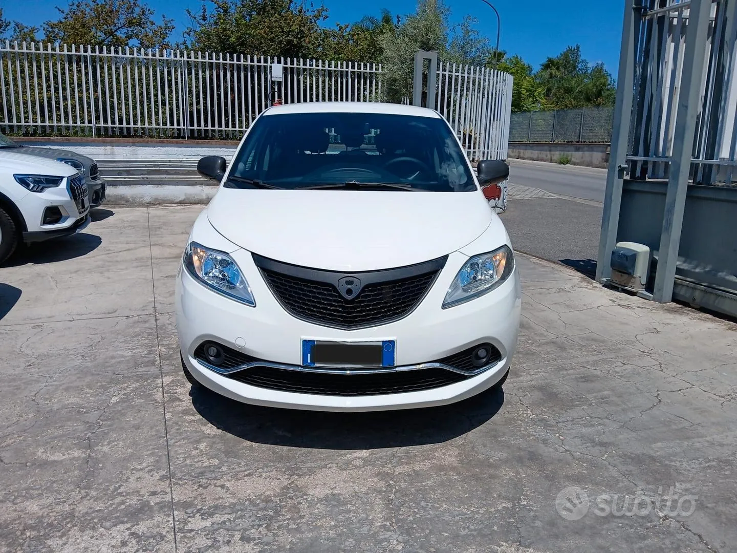 Lancia Ypsilon