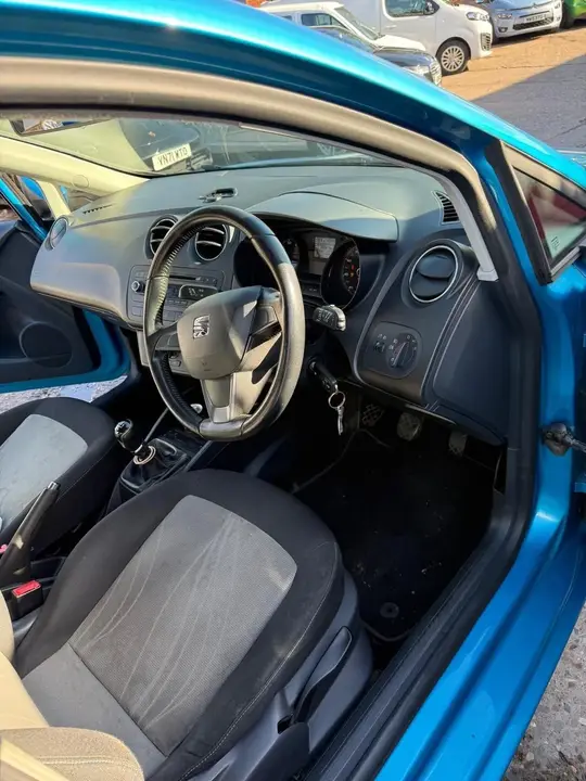 Seat Ibiza 2015 photo 5