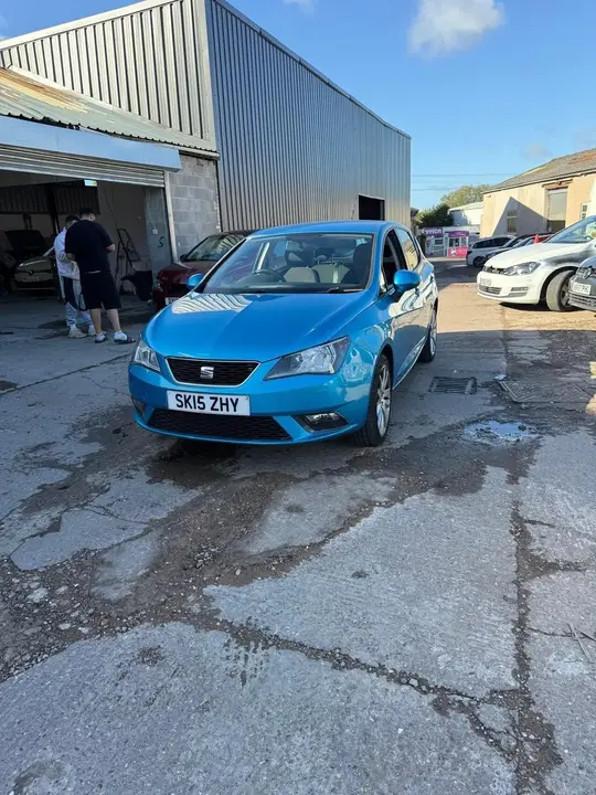 Seat Ibiza 2015 photo 2