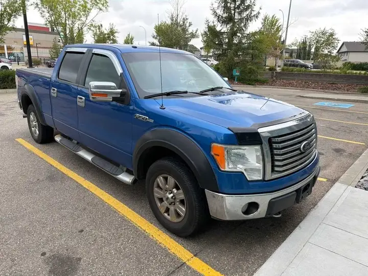 Ford F-150 2010 photo 2