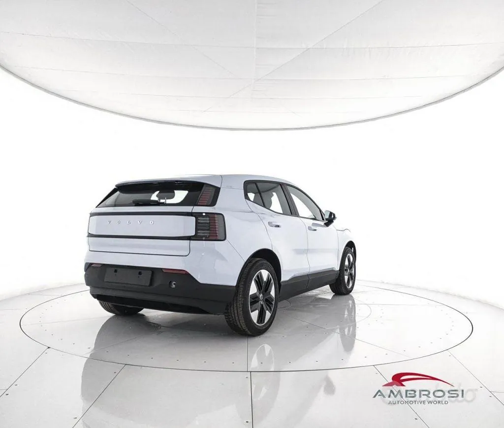 Volvo Ex30 2026 photo 3